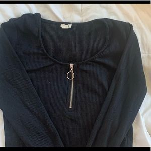 Ribbed long sleeve top with zip front